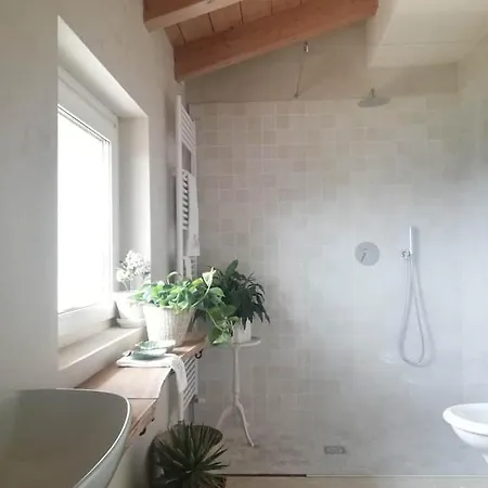 Ca Montemezzano 3* Verona