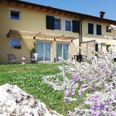 Bed & Breakfast Ca Montemezzano 3*