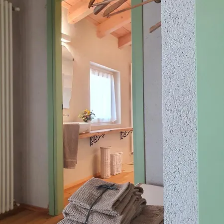 فندق مبيت وإفطار Ca Montemezzano 3*